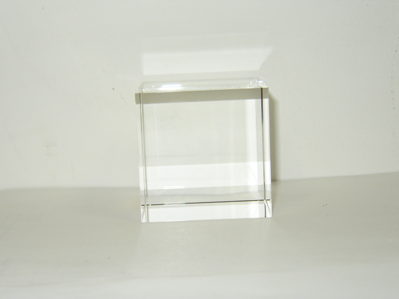 Optical Glass Cube 10 cm