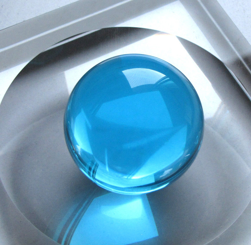 glass-sphere-sea-blue